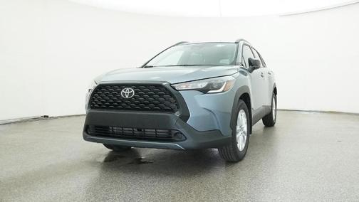 2025 Toyota Corolla Cross LE