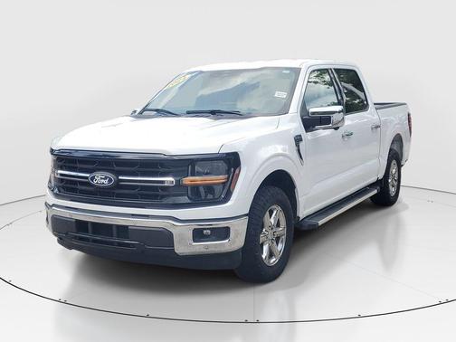 Oxford White 2024 Ford F-150 XLT