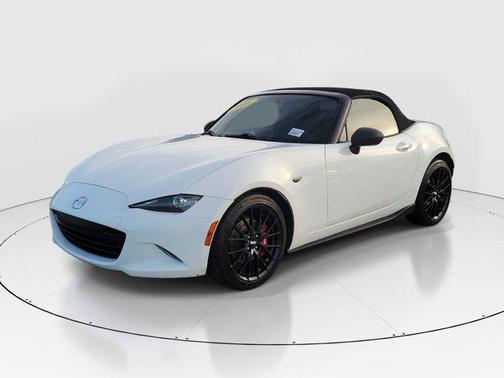 Arctic White 2016 Mazda MX-5 Miata Club