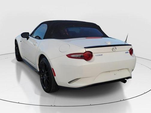 Arctic White 2016 Mazda MX-5 Miata Club