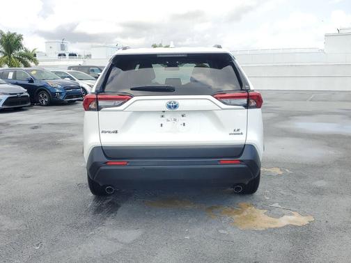 2023 Toyota RAV4 Hybrid LE