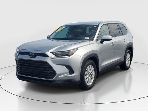 Celestial Silver Metallic 2024 Toyota Grand Highlander XLE