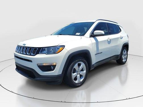White Clearcoat 2019 Jeep Compass Latitude