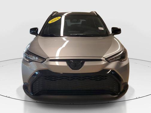 Jet Black 2024 Toyota Corolla Cross Hybrid SE