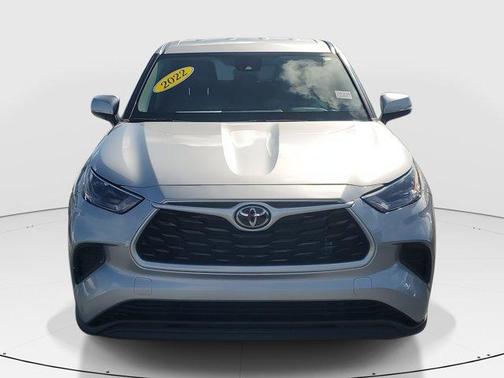 2022 Toyota Highlander L