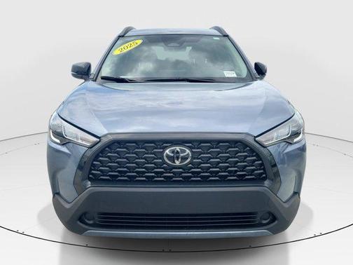 CELESTITE 2025 Toyota Corolla Cross LE