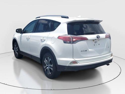Super White 2017 Toyota RAV4 LE