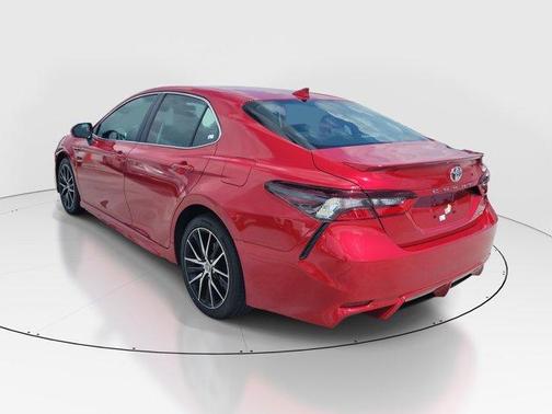 Red 2024 Toyota Camry SE