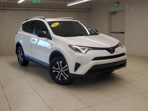 2017 Toyota RAV4 LE