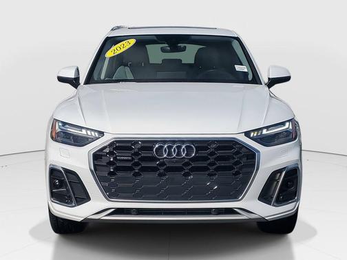 2023 Audi Q5 45 S line Prestige