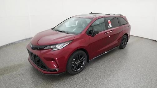 2025 Toyota Sienna XSE 7 Passenger