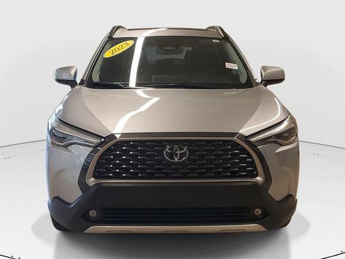 2023 Toyota Corolla Cross XLE