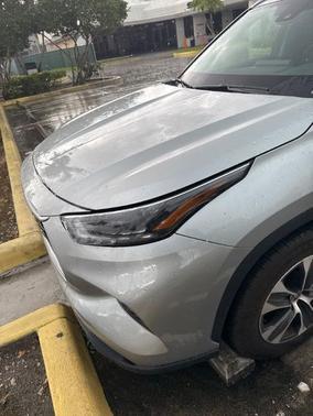 Celestial Silver Metallic 2023 Toyota Highlander XLE