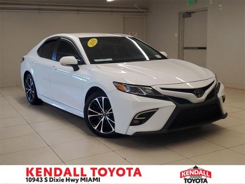 2018 Toyota Camry SE