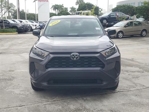 2022 Toyota RAV4 LE
