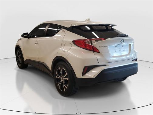 2021 Toyota C-HR LE