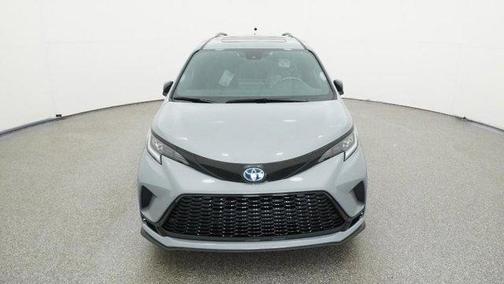 2025 Toyota Sienna XSE 7 Passenger