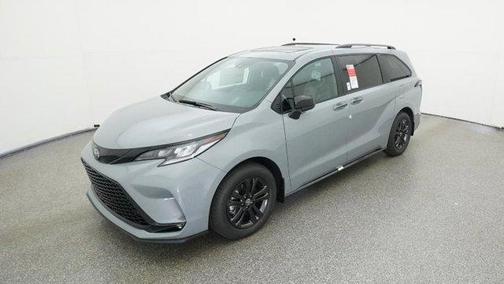 2025 Toyota Sienna XSE 7 Passenger