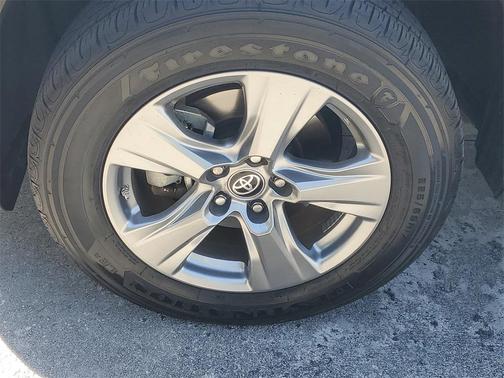 2024 Toyota RAV4 Hybrid LE