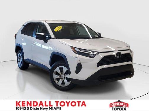 2023 Toyota RAV4 LE