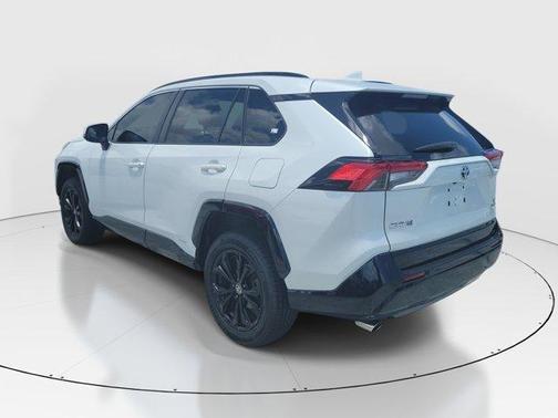 Pearl 2023 Toyota RAV4 Hybrid SE