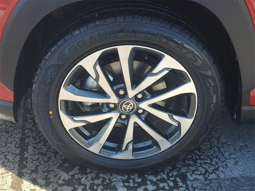 2022 Toyota Corolla Cross XLE