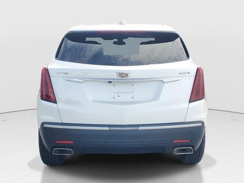 Crystal White Tri-Coat 2023 Cadillac XT5 Luxury