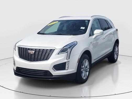 Crystal White Tri-Coat 2023 Cadillac XT5 Luxury