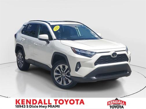 2022 Toyota RAV4 XLE Premium