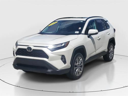 2022 Toyota RAV4 XLE Premium