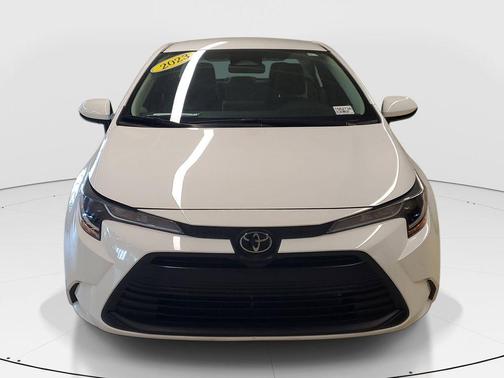 Ice 2023 Toyota Corolla LE