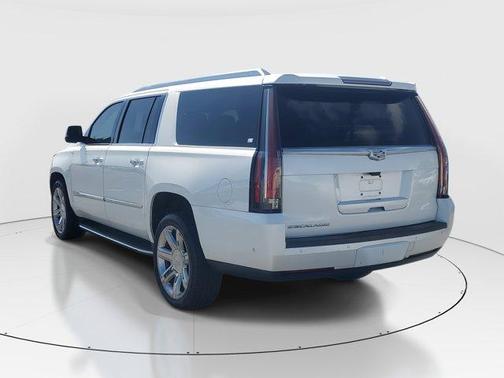 2018 Cadillac Escalade ESV Luxury