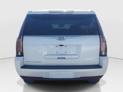 2018 Cadillac Escalade ESV Luxury