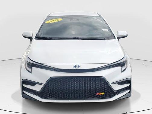 2025 Toyota Corolla Hybrid SE