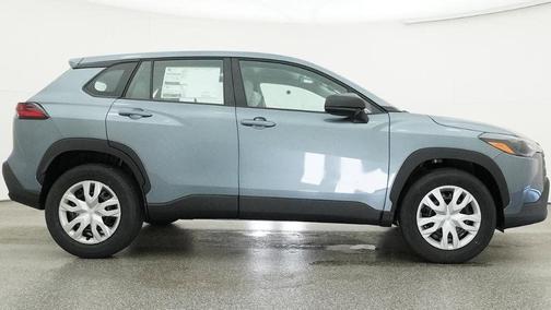 CELESTITE 2026 Toyota Corolla Cross L