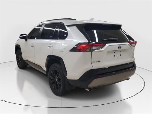 2024 Toyota RAV4 Hybrid SE