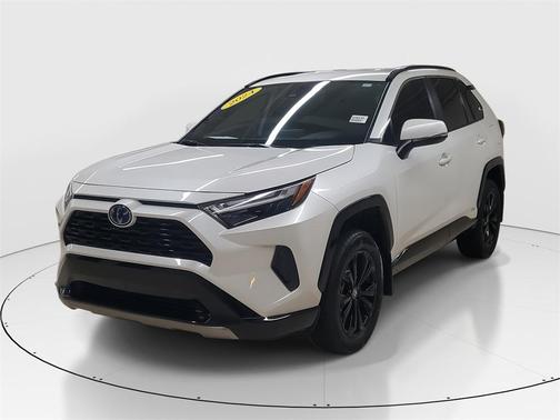 2024 Toyota RAV4 Hybrid SE