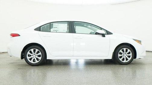 Ice 2026 Toyota Corolla LE