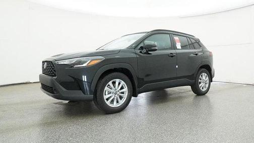 2025 Toyota Corolla Cross LE