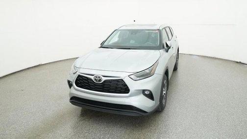 2025 Toyota Highlander XLE