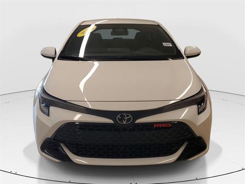 2025 Toyota Corolla Hatchback SE