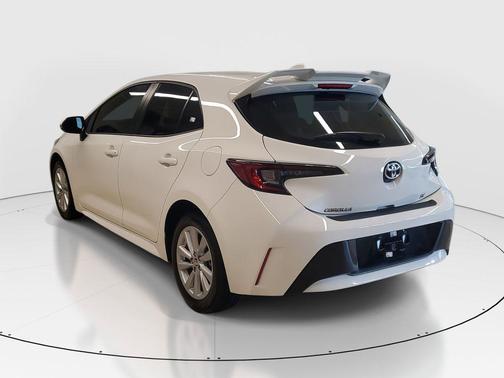 2025 Toyota Corolla Hatchback SE