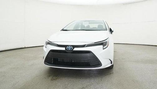 2025 Toyota Corolla Hybrid LE