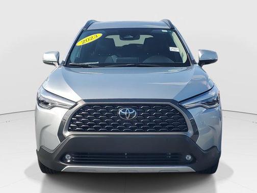 2023 Toyota Corolla Cross XLE