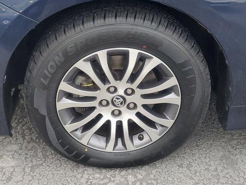 2019 Toyota Sienna XLE Premium