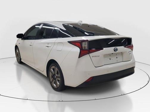 2019 Toyota Prius L