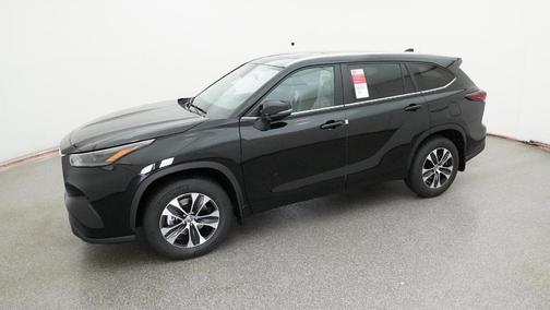 2025 Toyota Highlander XLE