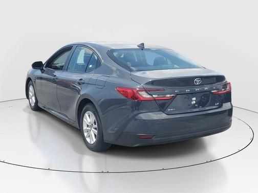 UNDERGROUND 2026 Toyota Camry LE