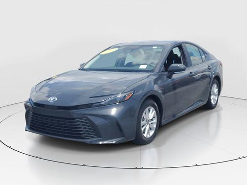UNDERGROUND 2026 Toyota Camry LE