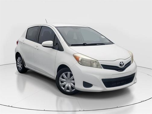 2012 Toyota Yaris LE